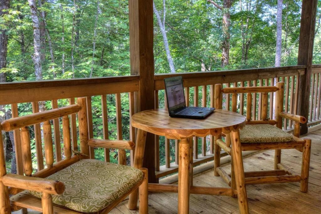 فيلا Honeymoon Getaway In Woods Near Noc And Smoky Mtn Rr مدينة كليرمونت المظهر الخارجي الصورة